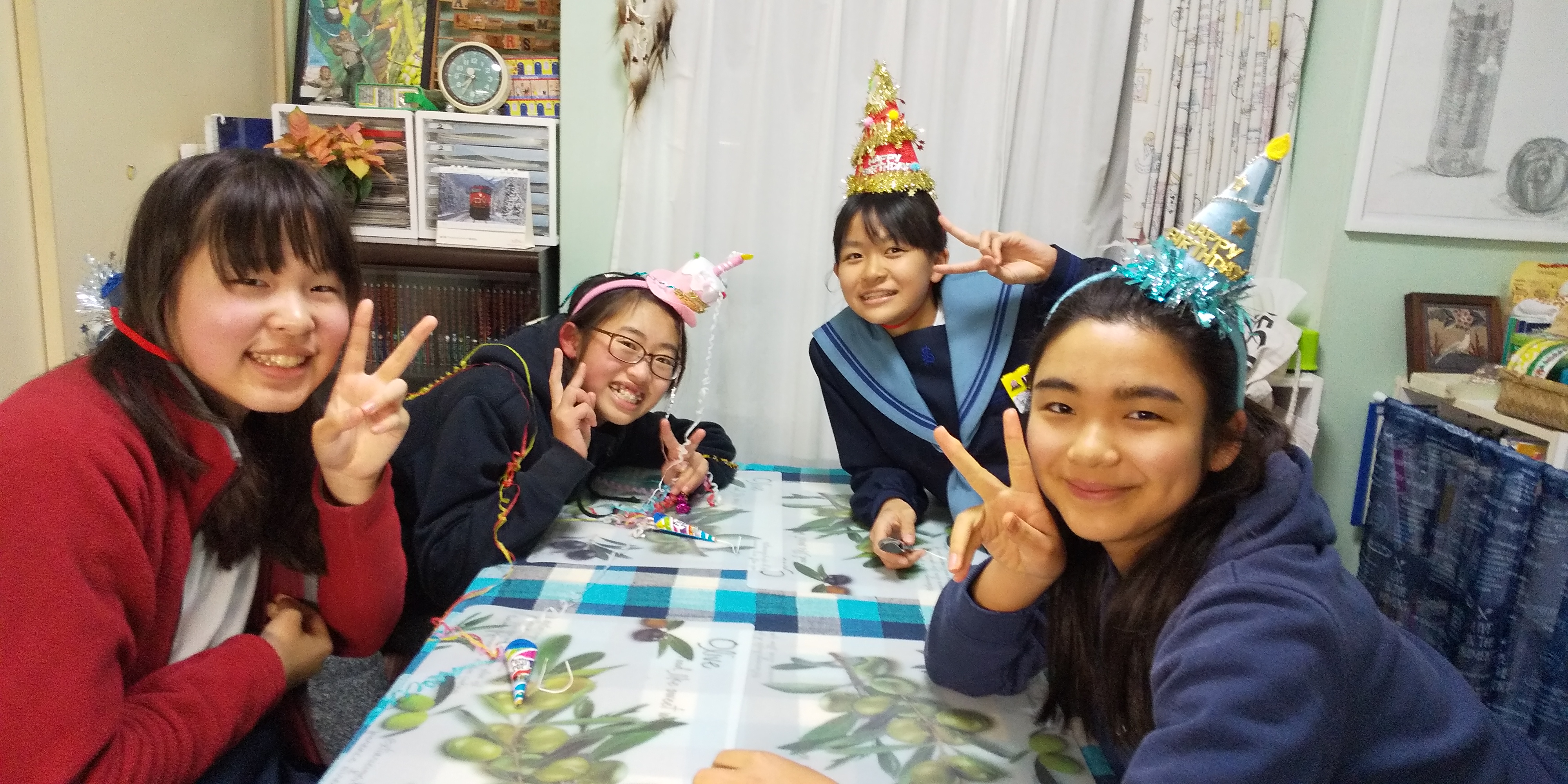 HAPPY　BIRTHDAY　TO 　YOU
